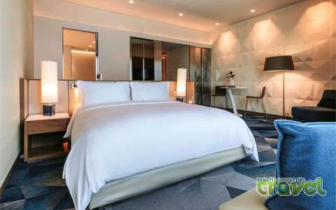 Sofital Hotel bedroom