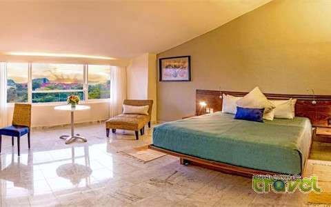 Las Brisas bedroom 3