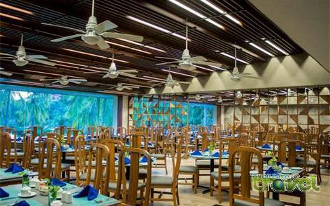 Las Brisas dining 3