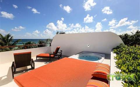 Private patio hot tub