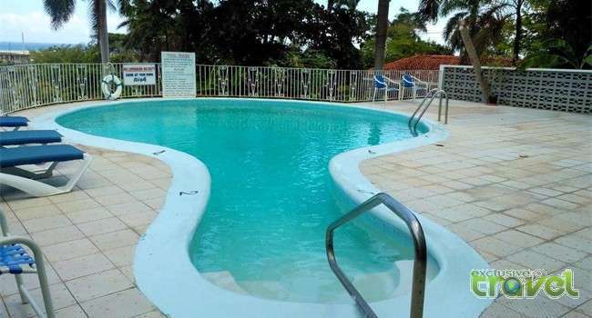 palm view swimming pool