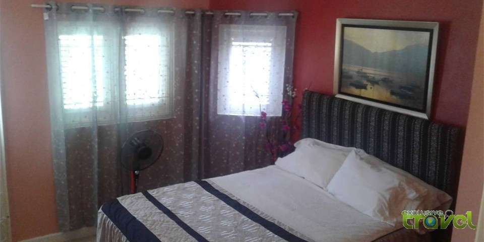 csompo guest house bedroom example 5