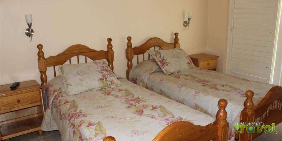 villa loyola bedroom example