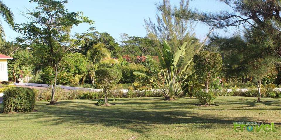villa loyola gardens