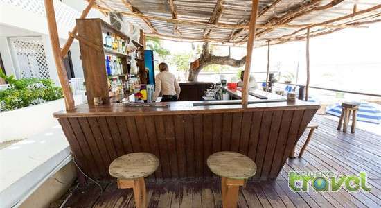 kaz kreol hotel beach bar