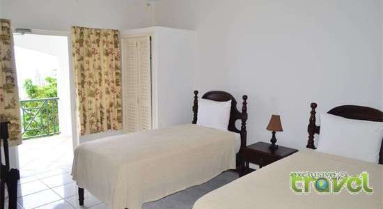 pink rock hotel twin room sea view