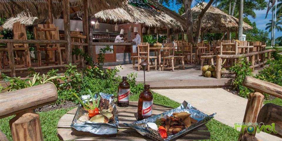snacks on the lawn at Sandals Ochi