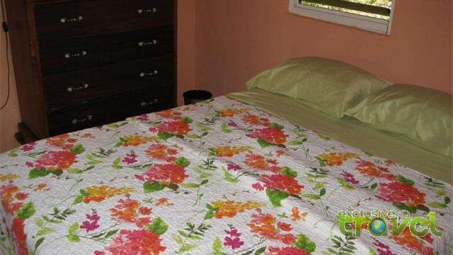 pineapple hill cottage bedroom