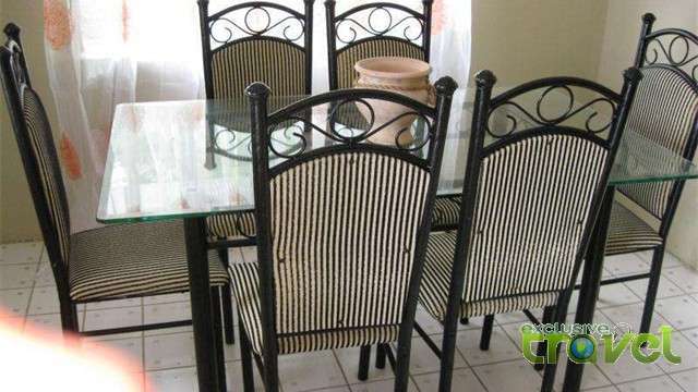 pineapple hill cottage dining