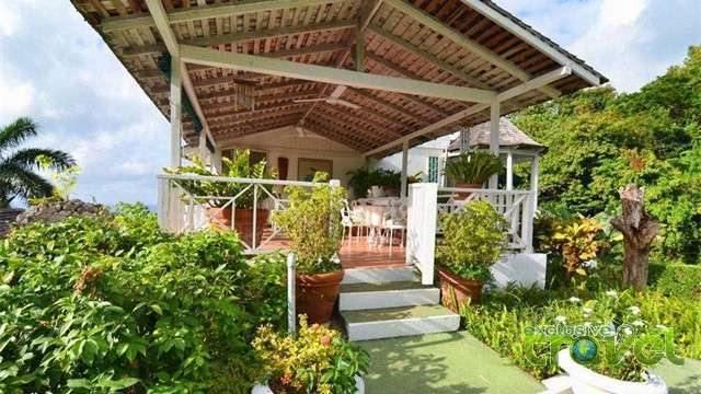 fan villa master suite terrace garden