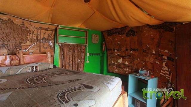 great huts bedroom2