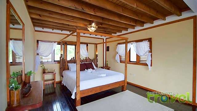 sea cliff hotel master bedroom3
