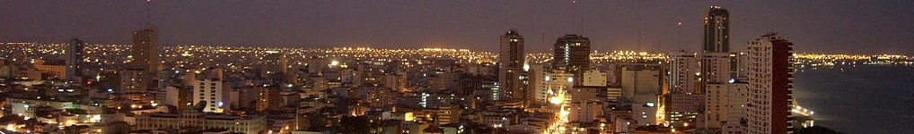 Panorama image of Gguayaquil night time