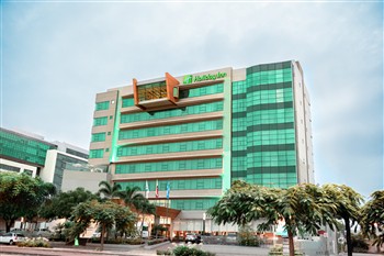 View of the Holiday Inn Guayaquil Airport by IHG in Guayaquil