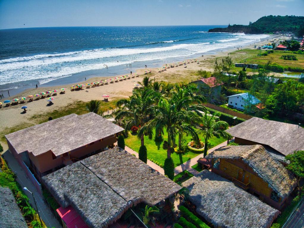 View of the Kundalini Montanita Beach Hotel in Montanita