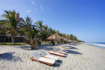View of the Hotel Las Pocitas in Mancora