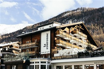 View of the La Couronne Hotel in Zermatt