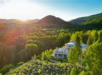 View of the Meadows Resort in Aspen