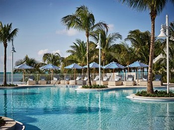 View of the Isla Bella Beach Resort in Florida Keys