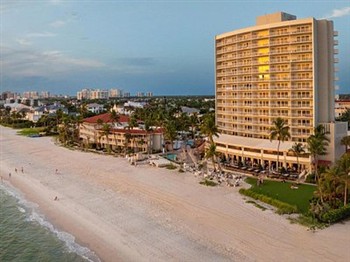 View of the LaPlaya Golf Resort in Naples