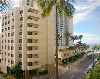 View of the Hotel Renew Waikiki in Hawaii