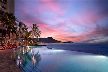 View of the Sheraton Waikiki Resort in Hawaii
