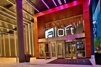 View of the Aloft Hotel in Chicago