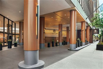 View of the DoubleTree by Hilton in Chicago