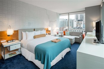 View of the Kinzie Hotel in Chicago