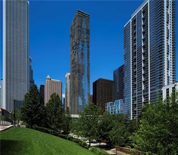 View of the Radisson Blu Aqua in Chicago