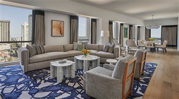 View of the Four Seasons Hotel in Louisiana