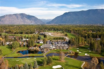 View of the Meadow Lake Resort in Montana