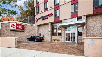 View of the Best Western Plus Stadium Inn in Bronx