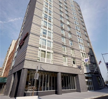 View of the Hampton Inn Downtown in Brooklyn