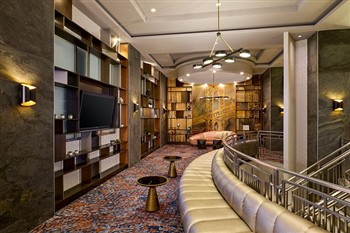 View of the Sheraton Hotel in Brooklyn