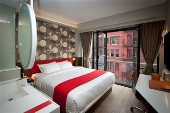View of the NobleDEN Hotel in Manhattan