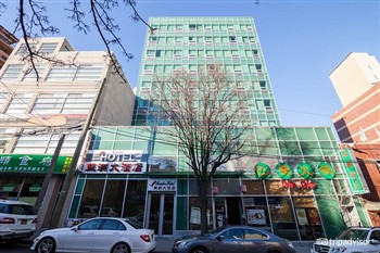 View of the Asiatic Hotel in Queens