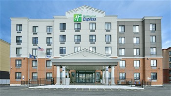 View of the Holiday Inn Express in Staten Island