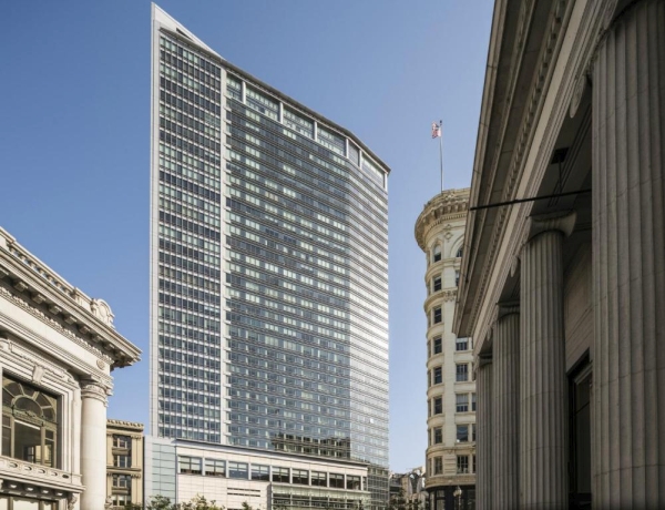 View of the Four Seasons Hotel Central in San Francisco